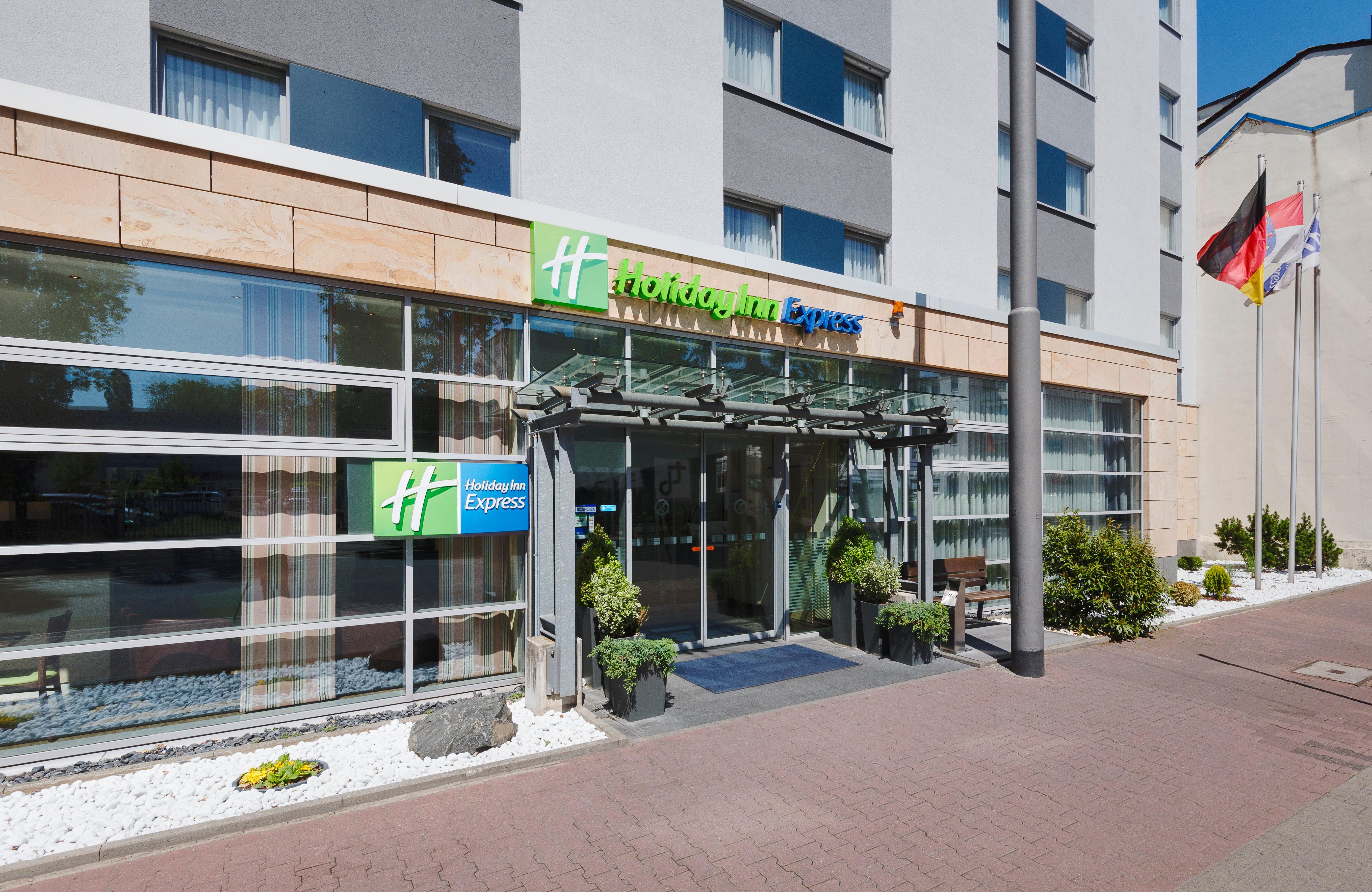 Express Frankfurt Messe By Ihg Hotel 3*