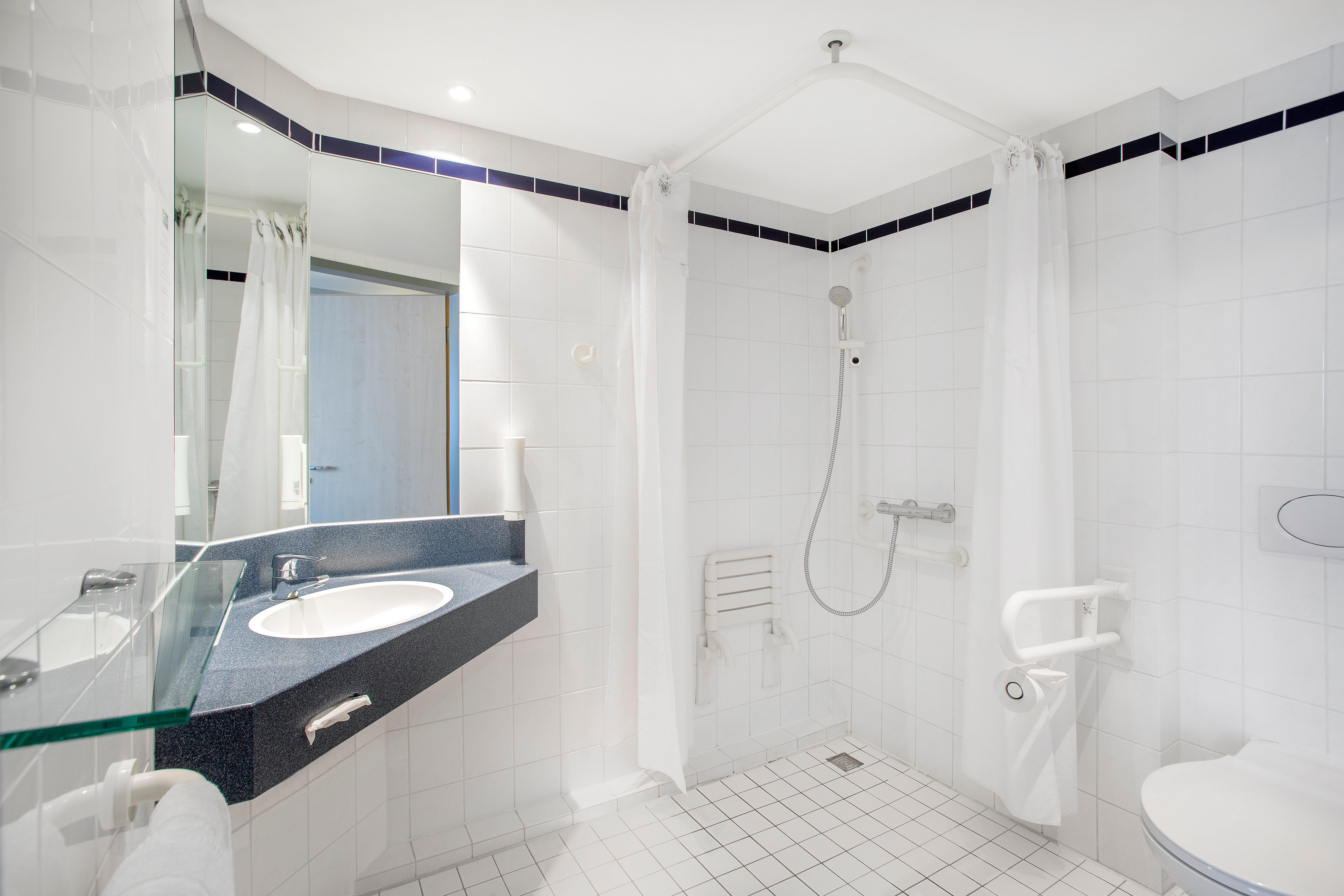 Express Frankfurt Messe By Ihg Hotel 3*