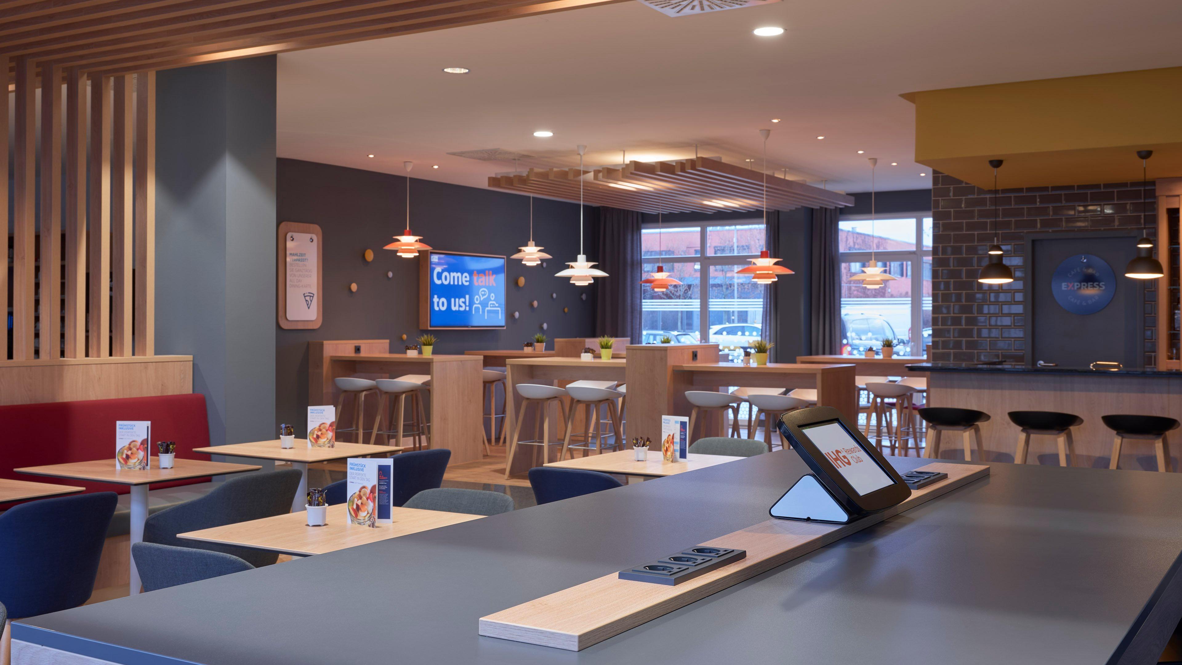 Express Frankfurt Messe By Ihg Hotel 3*